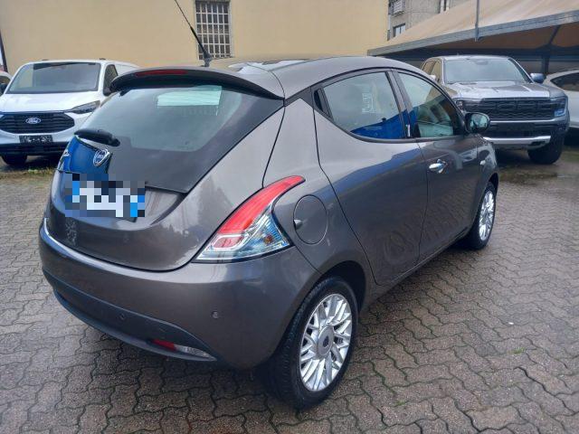 LANCIA Ypsilon 1.2 69 CV 5 porte Gold