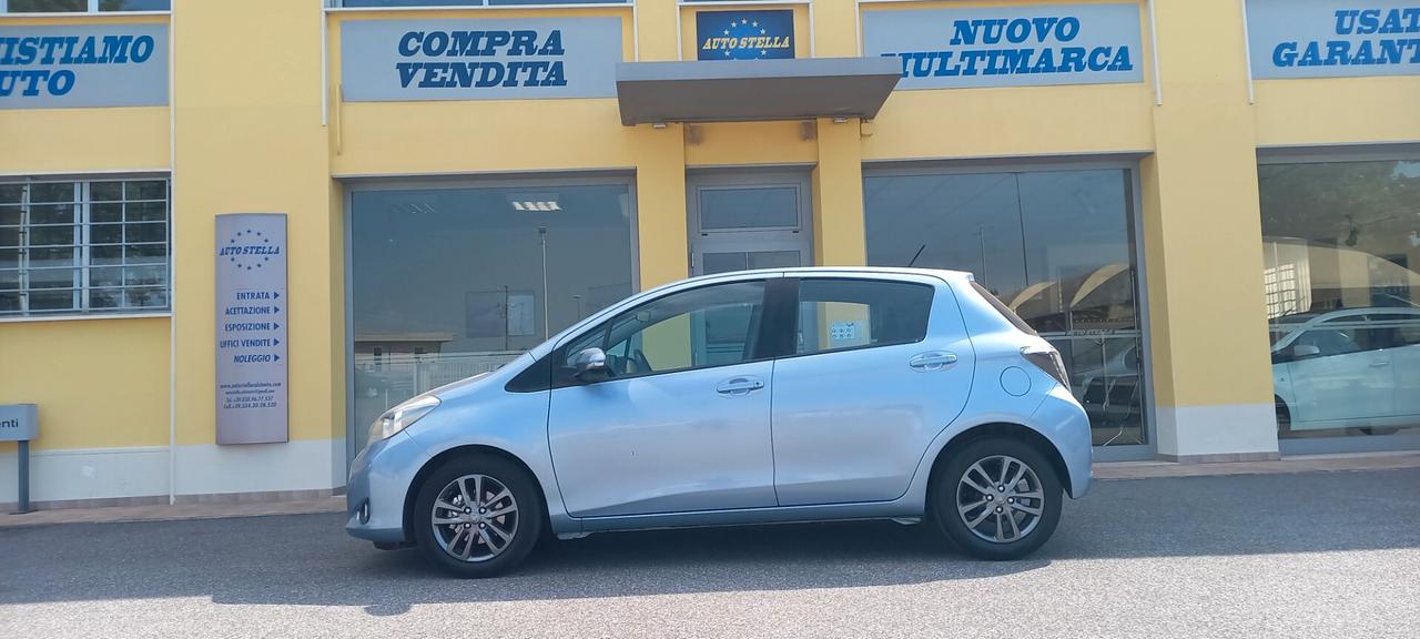 Toyota Yaris Benzina cc. 1.000 Mod. VVT- Active 5 Porte 5 Posti Utilizzabile anche per i Neopatentati.