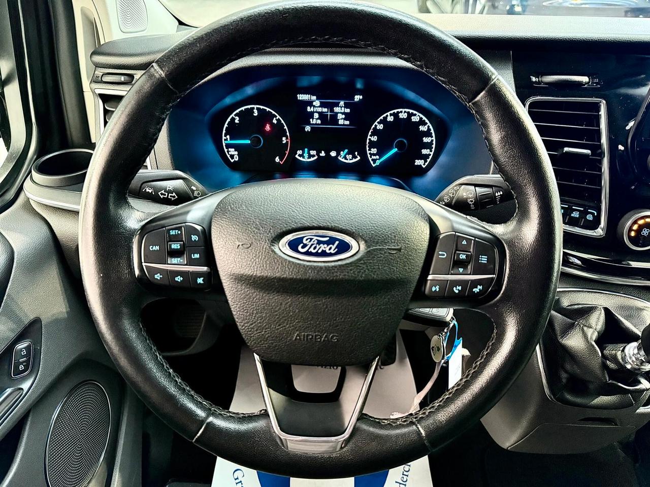 Ford Tourneo Custom 320 2.0 EcoBlue 130CV PL Titanium