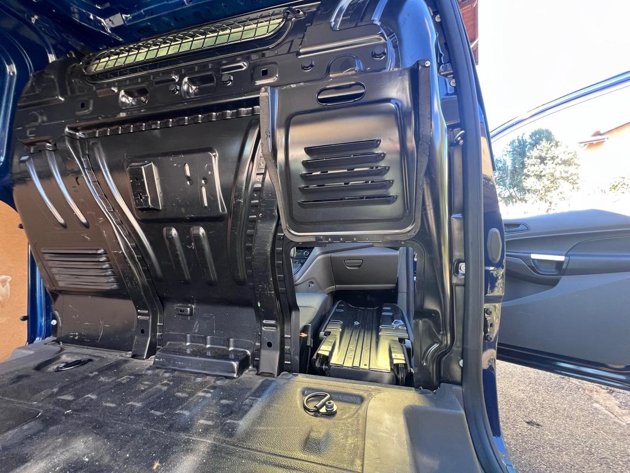 Ford Transit Connect 1.5TDCi 120 CV #9450