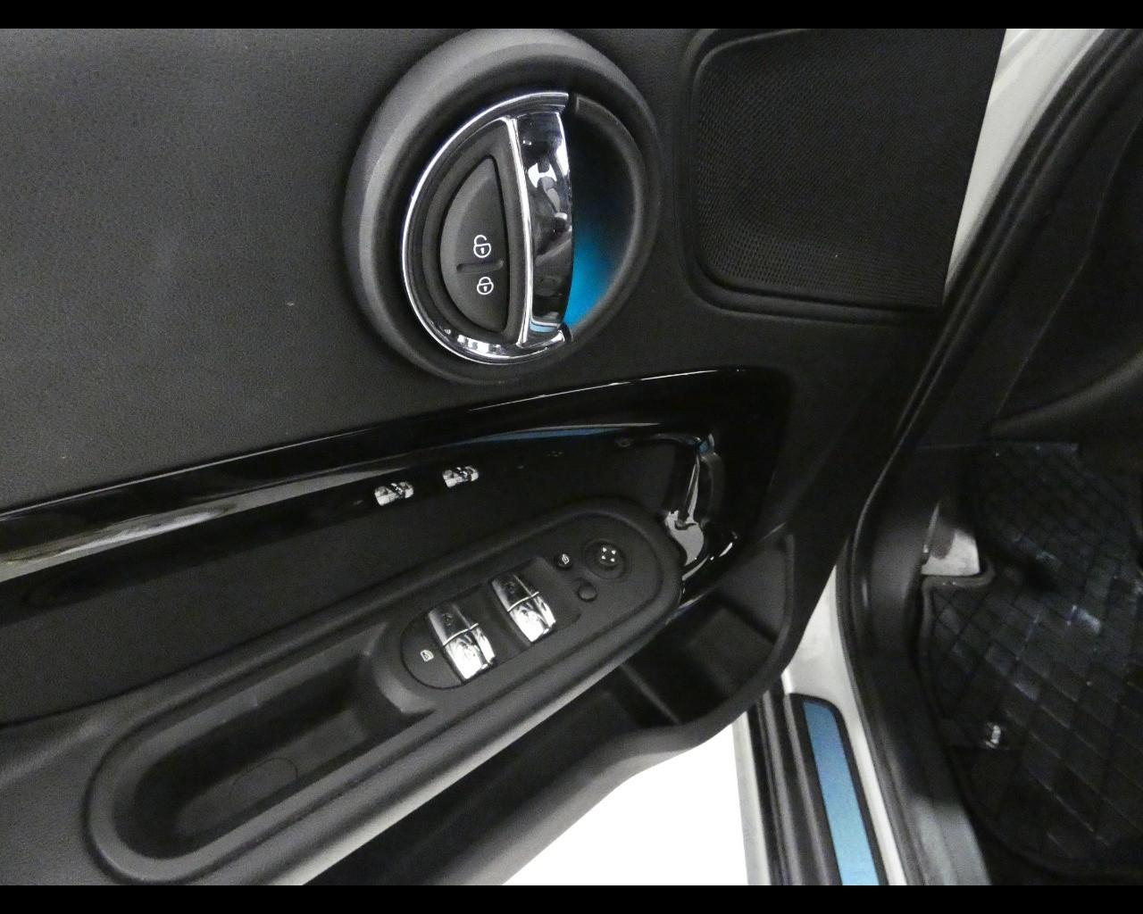 MINI Mini Countrym.(F60) - Mini 1.5 Cooper Business Countryman
