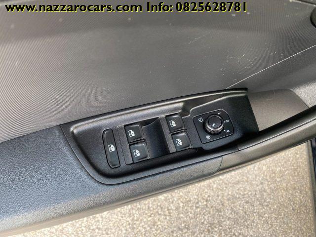 AUDI A1 SPB 25 TFSI Business NAVIG/PDC/CARPLAY