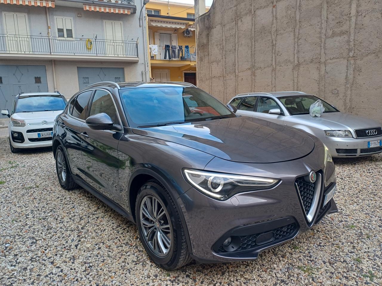 Alfa Romeo Stelvio 2.2 Turbodiesel 180 CV AT8 RWD Executive