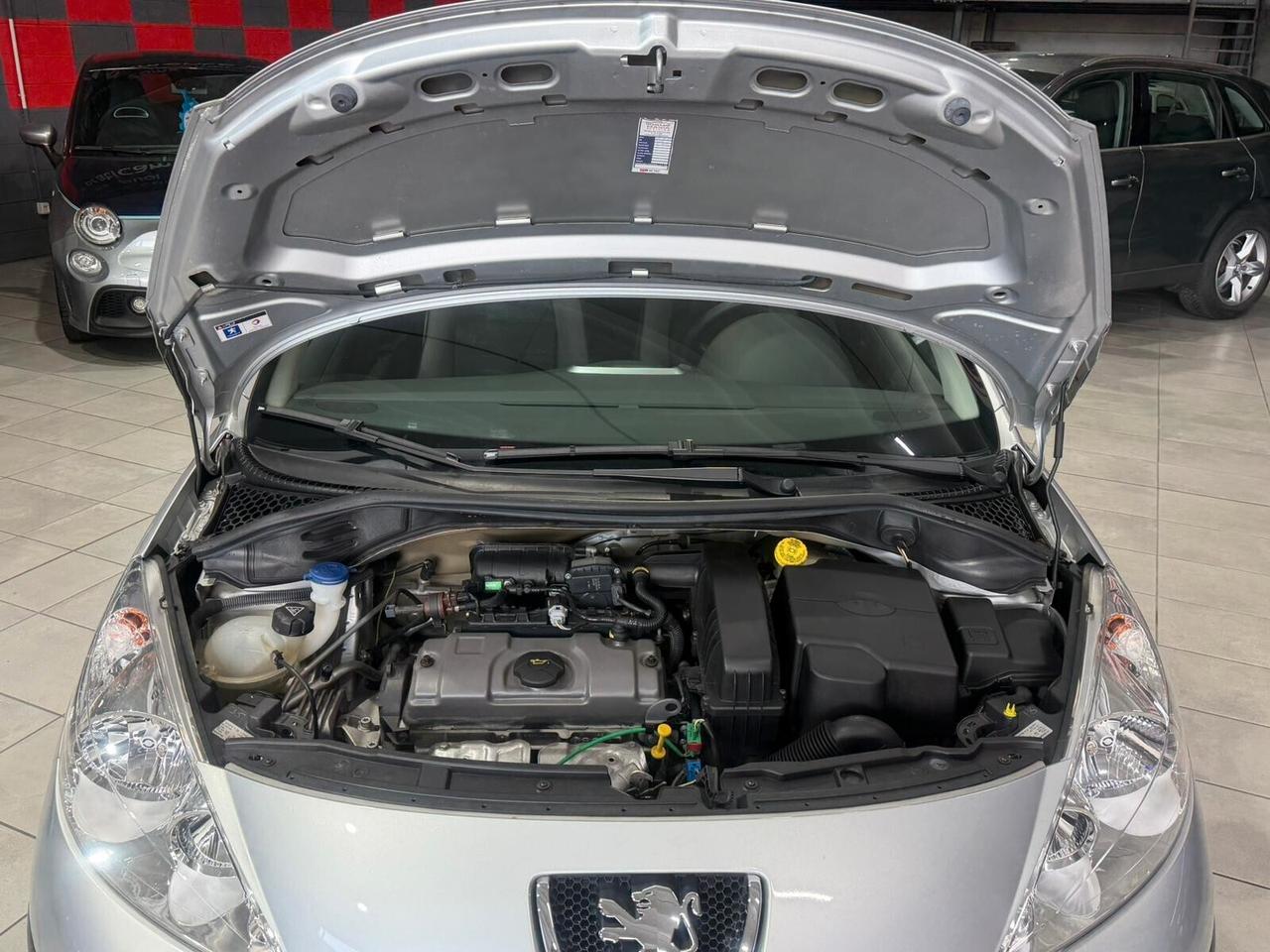 Peugeot 207 1.4 8V 75CV 3p. X Line