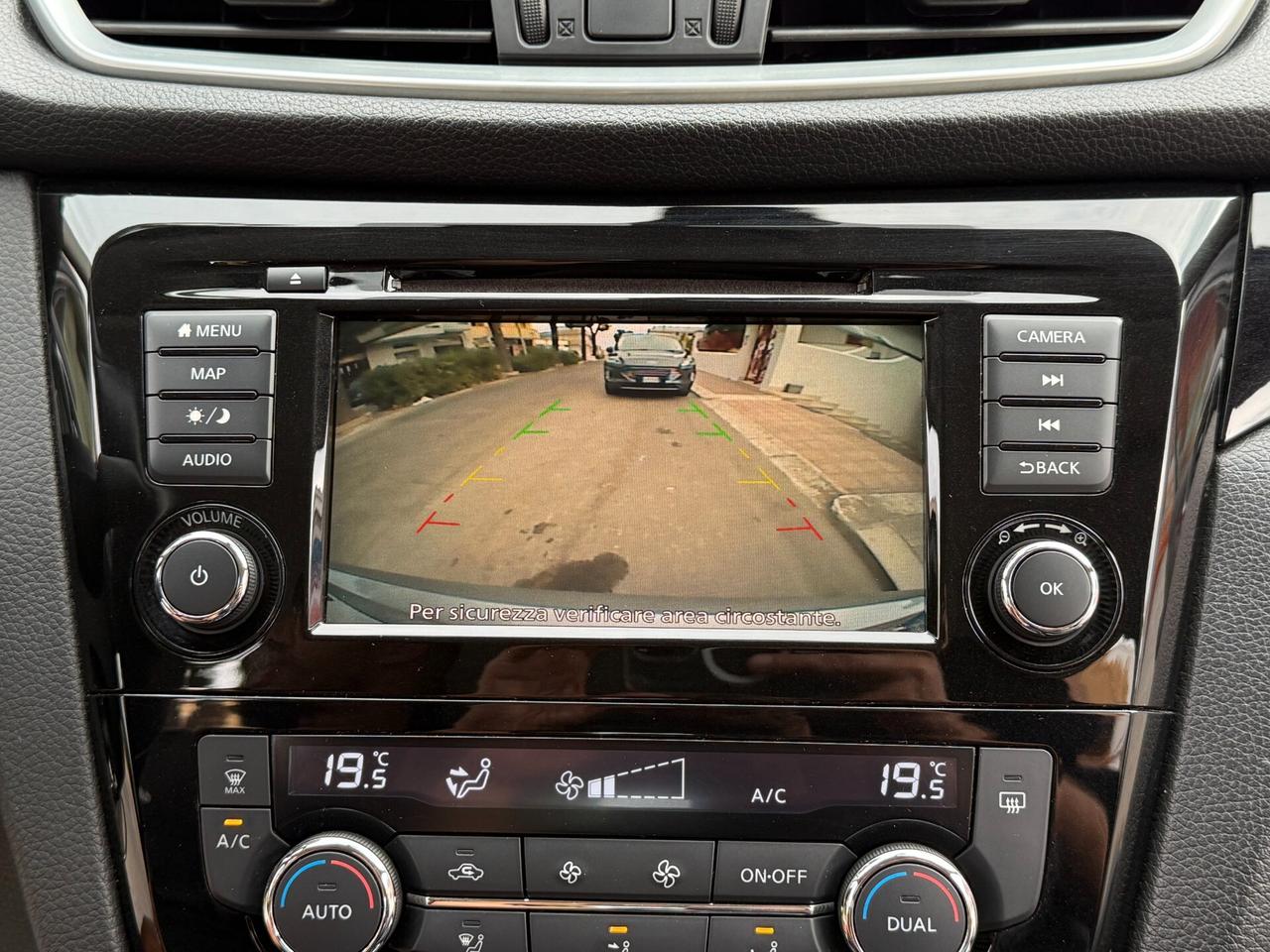 Nissan Qashqai 1.5 dCi DCT NAVI CAMERA LED - 2020