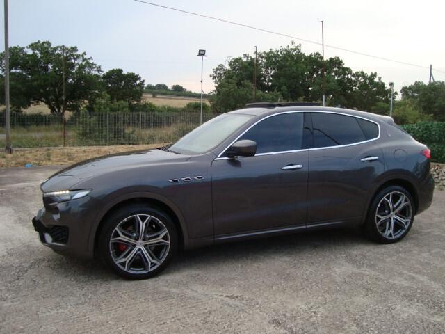 Maserati Levante V6 Diesel 275 CV AWD Granlusso Q4