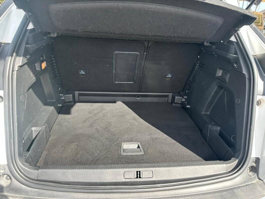 Peugeot 3008 1.5 bluehdi GT Line s&s 130cv