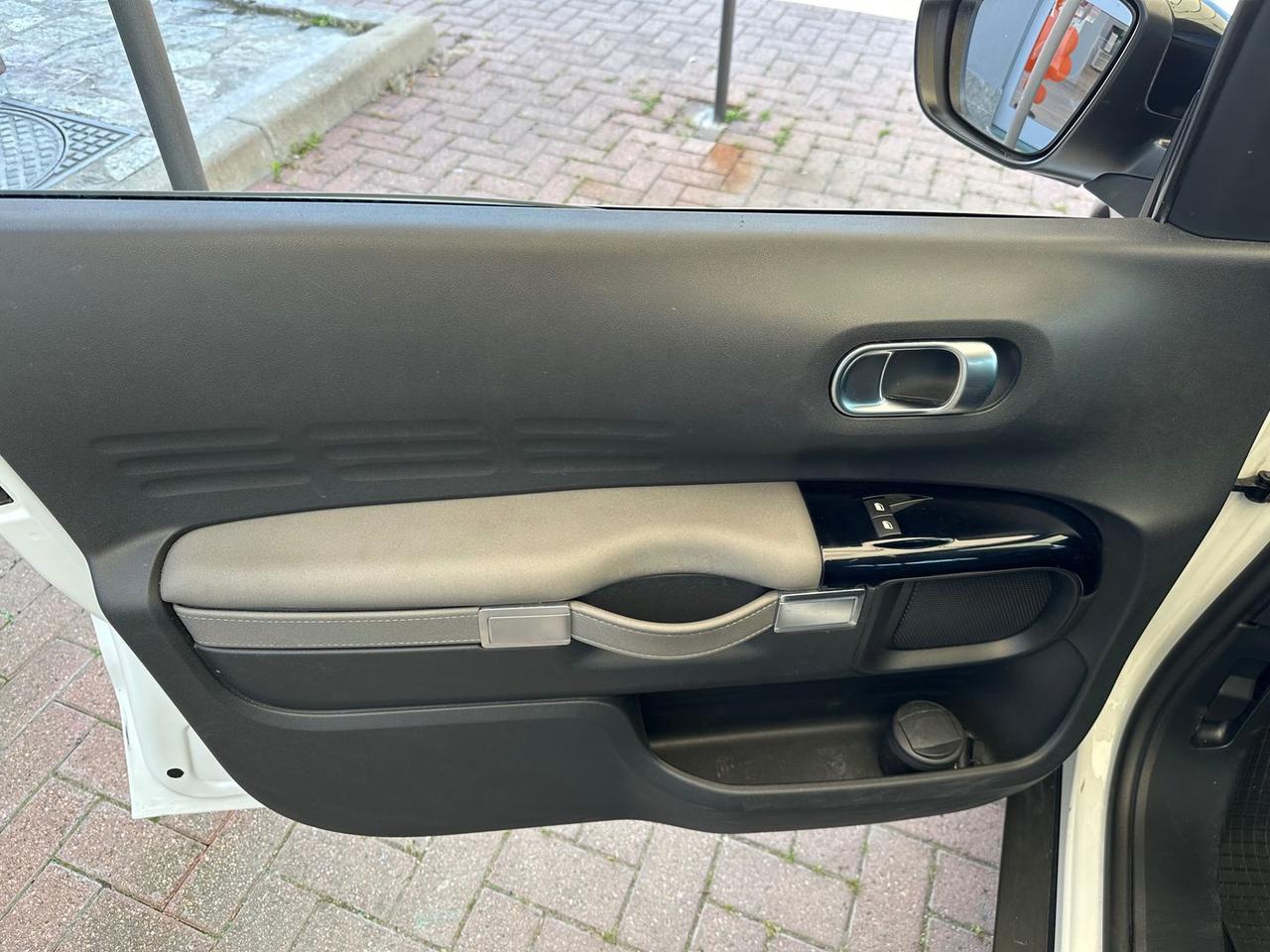 Citroen C4 Cactus Live 1.5 Blue HDi 100