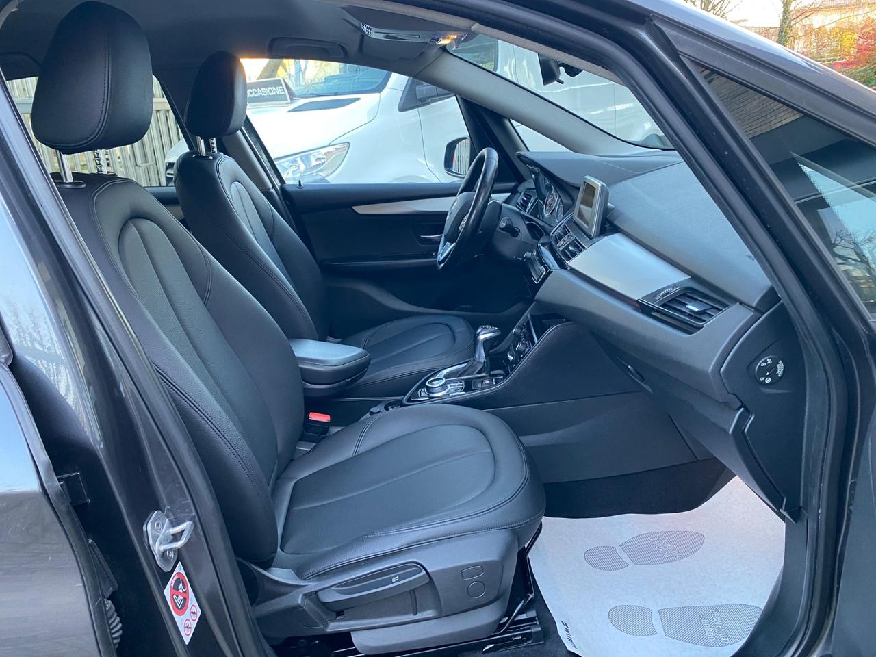 Bmw 2er Active Tourer 218d Advantage