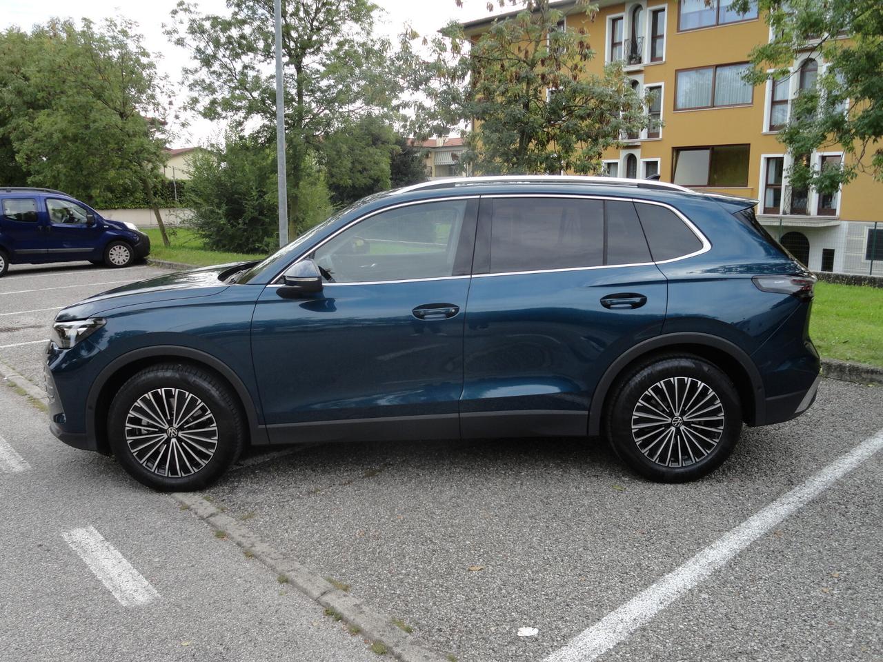 Volkswagen Tiguan 2.0 TDI 150 CV SCR DSG Elegance