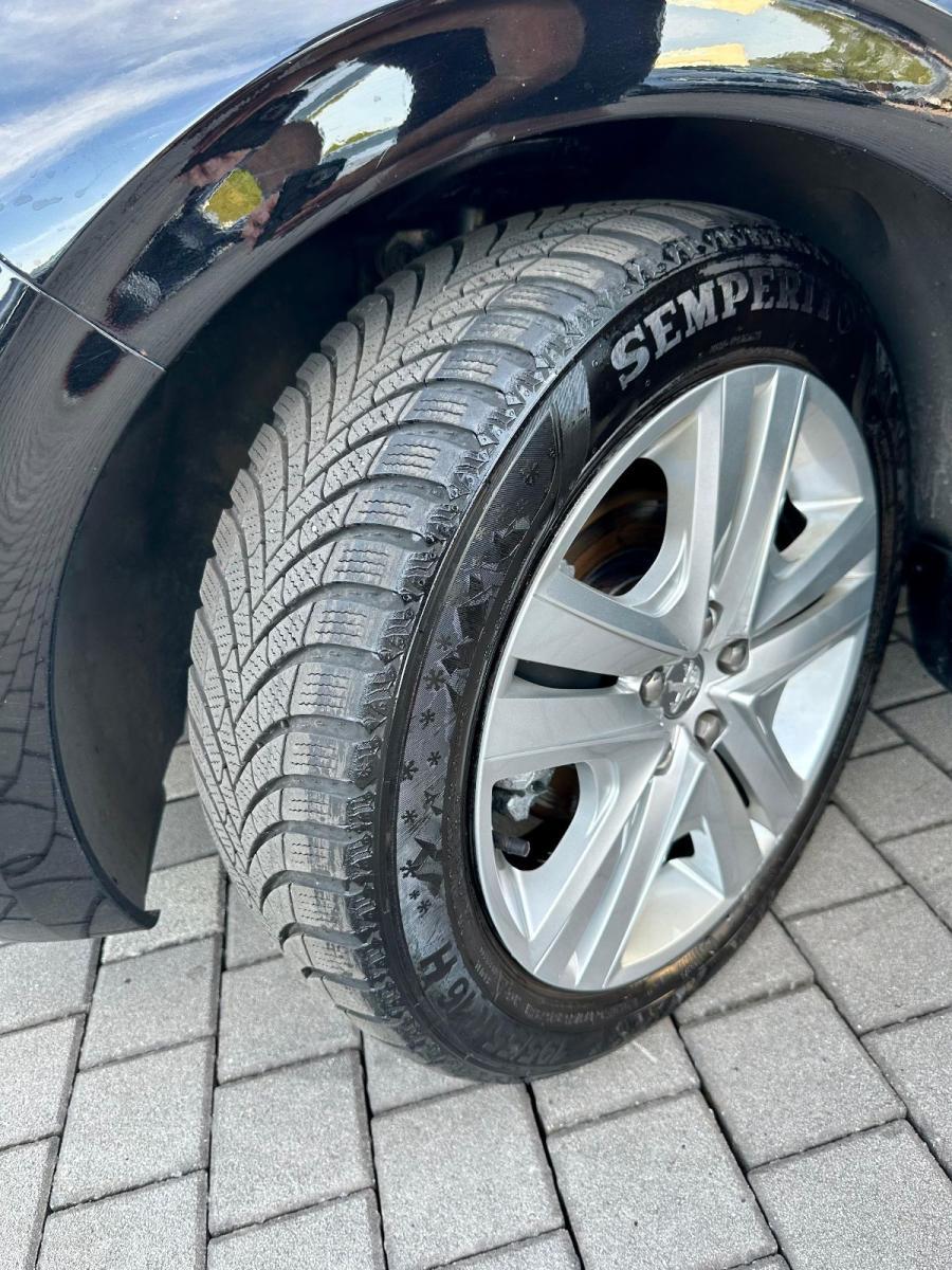 PEUGEOT - 208 - BlueHDi 100 S&S 5p. Allure Navi Pack