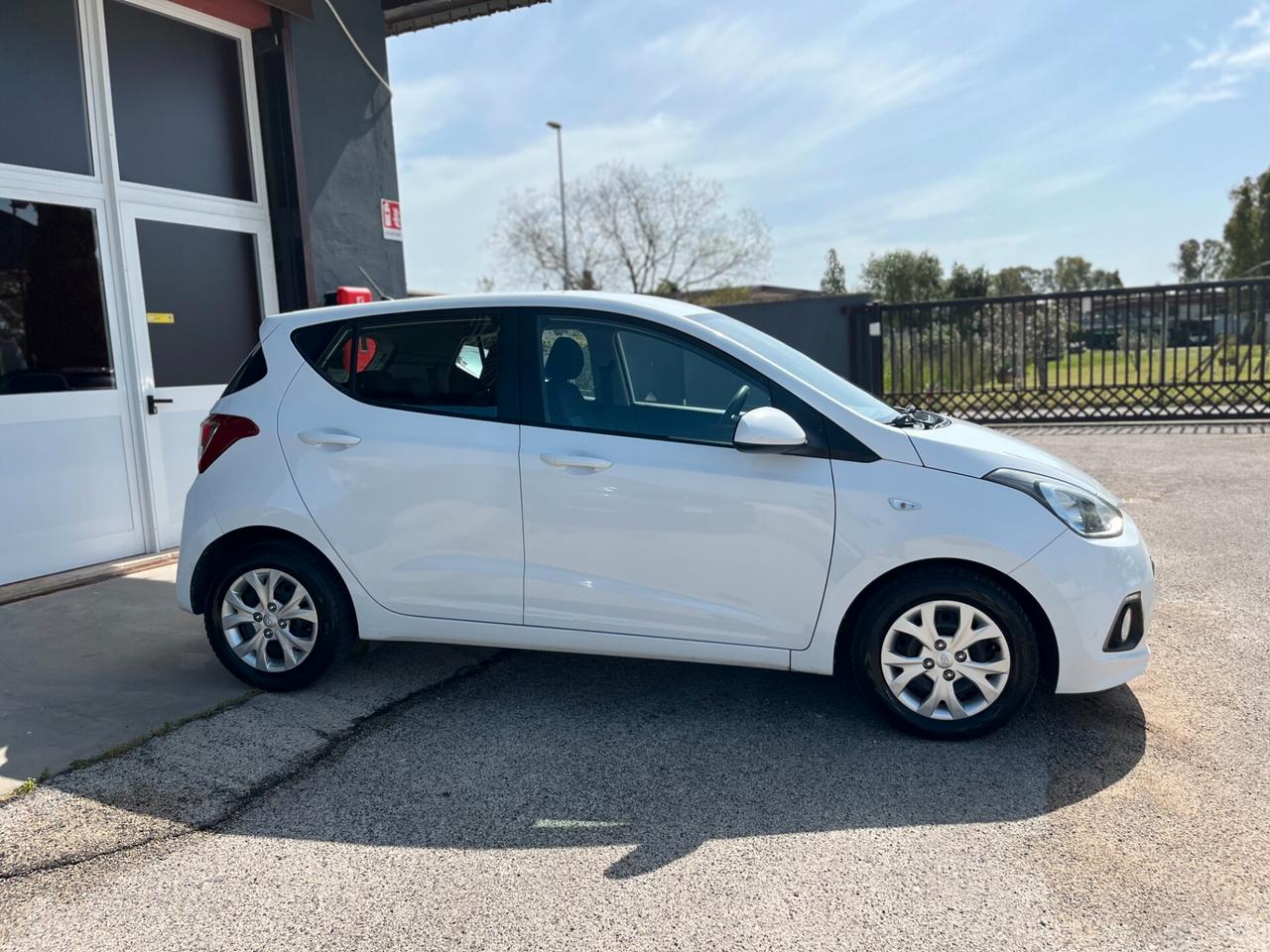 Hyundai i10 1.0 LPGI GPL -5 PORTE - NEOPATENTATI