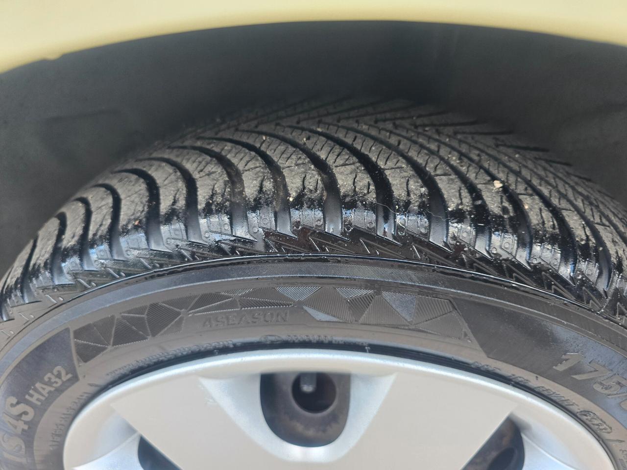 Nissan Micra 1.5dci 82CV full economica 2004