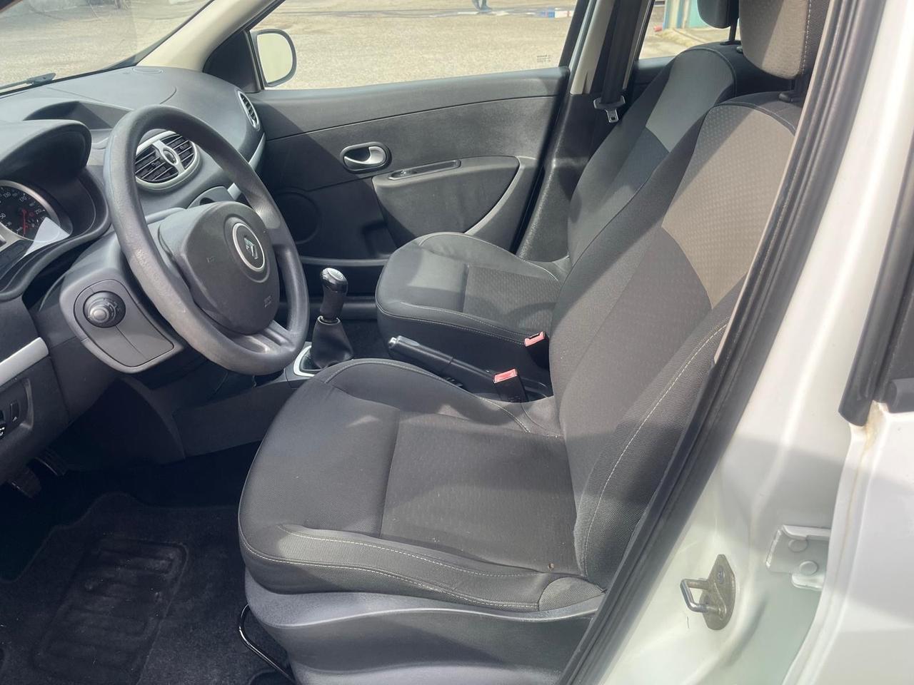 Renault clio 5P-1.2 gpl - km 130000-11/2010