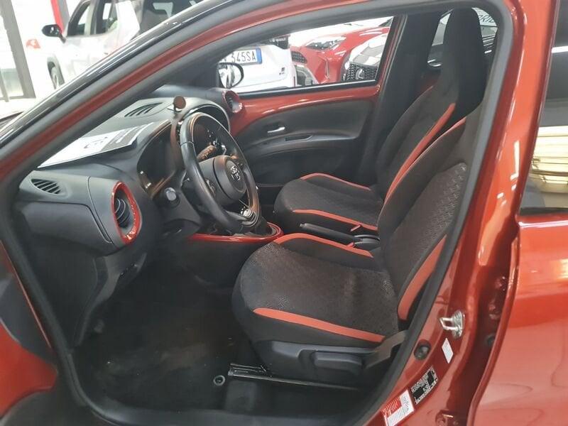 Toyota Aygo X Aygo X 1.0 VVT-i 72 CV 5 porte Lounge