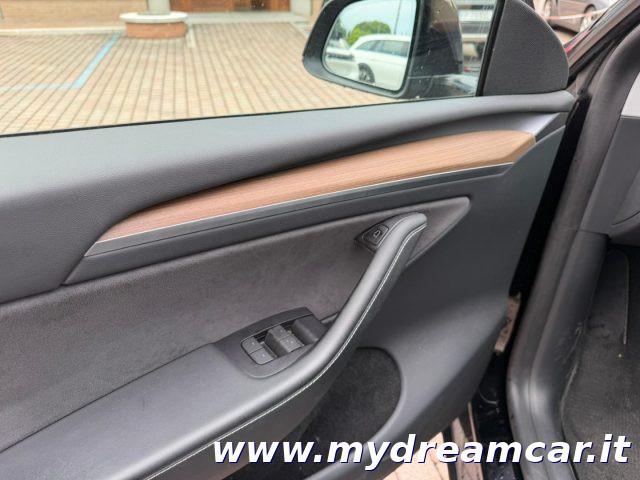 TESLA Model Y AWD Performance Dual Motor