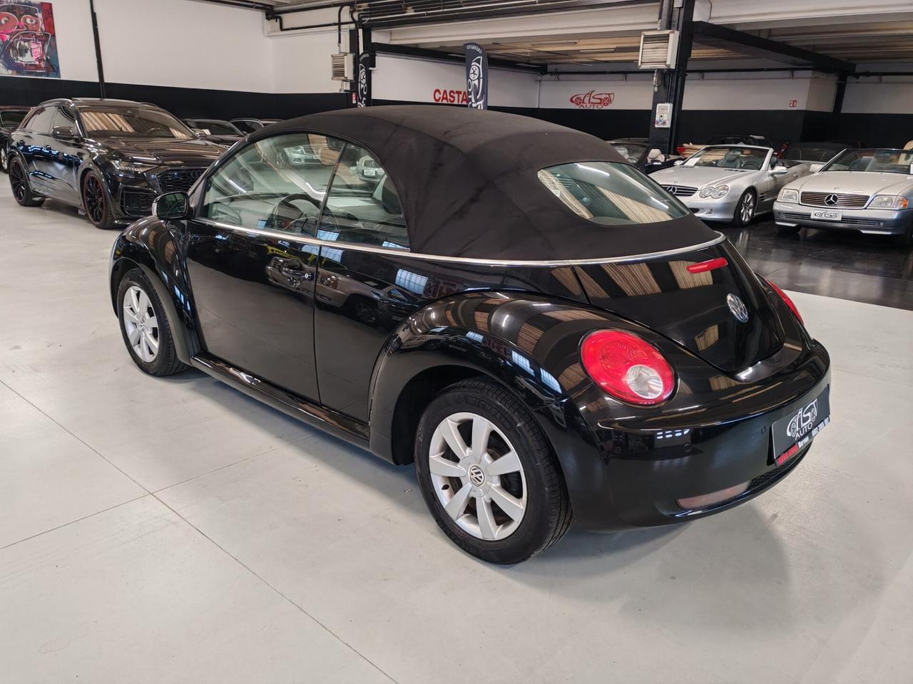 Volkswagen New Beetle 1.6 Cabrio