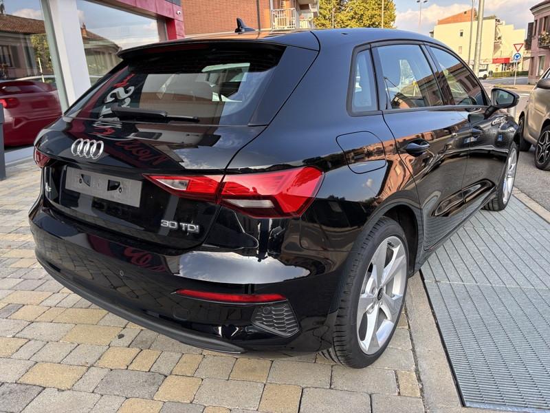 Audi A3 Sportback 30 2.0 tdi Business LED-NAVI-18"