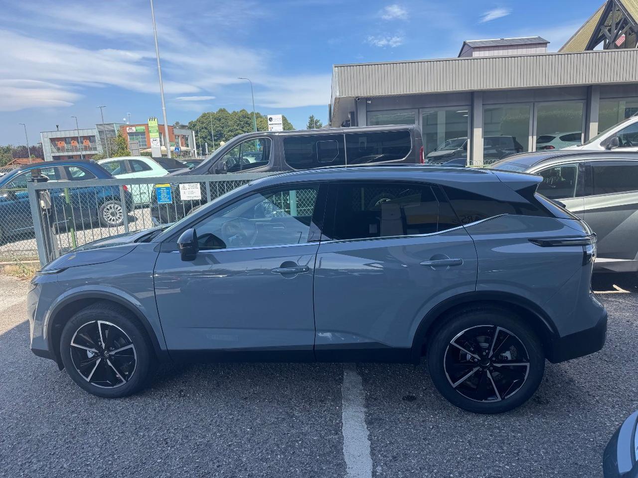 Nissan Qashqai 1.3 mhev Tekna+ 2wd 158cv xtronic PREZZO REALE