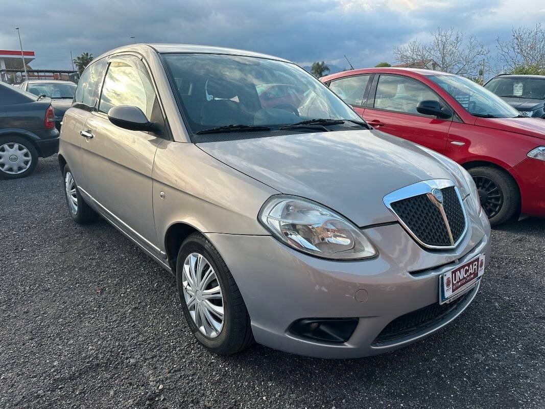 Lancia Ypsilon 1.3 mjt 16v Platino 90cv