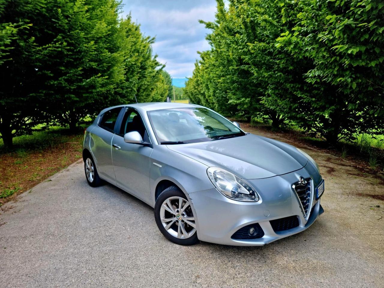 Alfa Romeo Giulietta 1.6 JTDM ADATTA A NEOPATENTATI