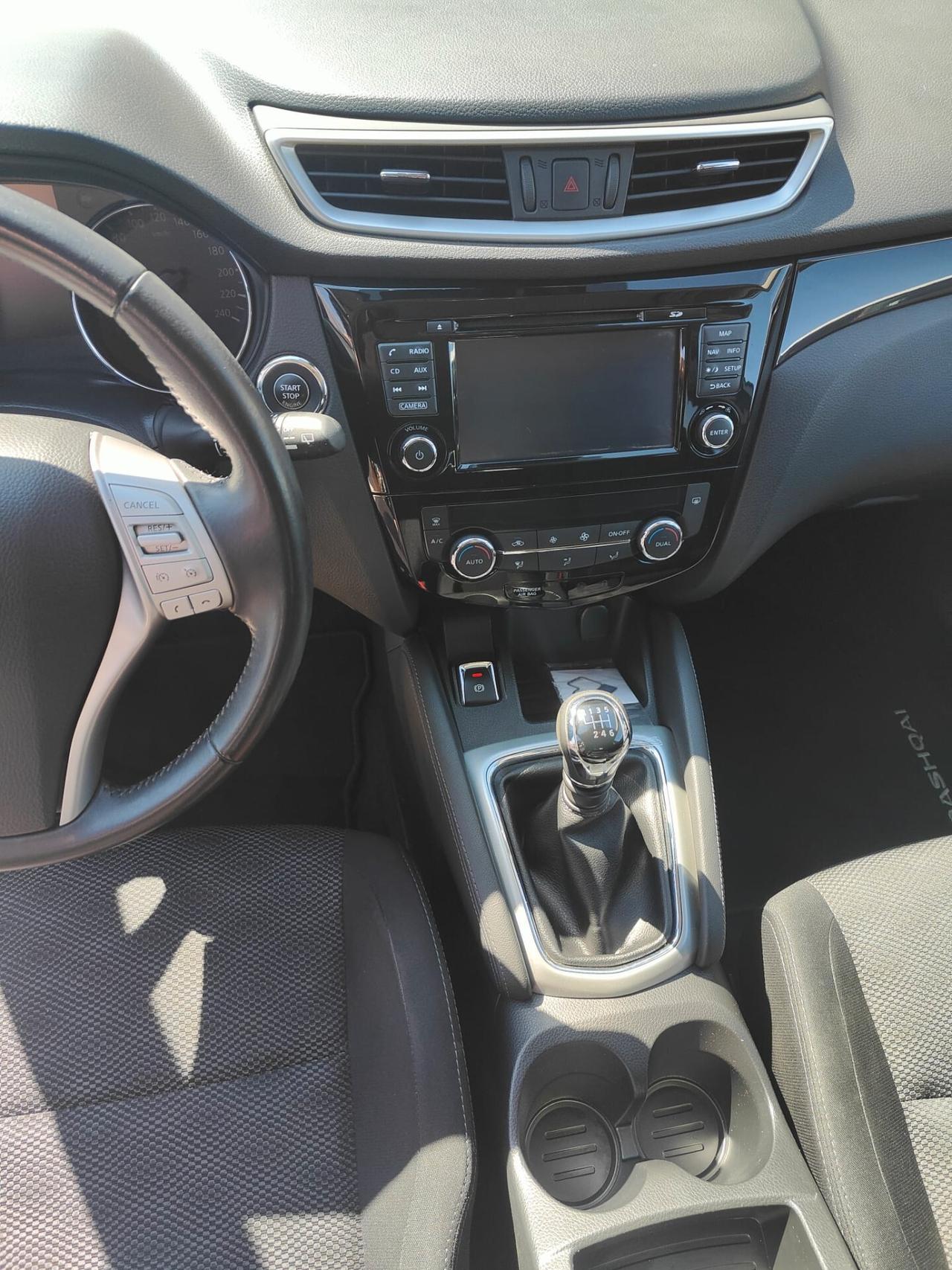 NISSAN QASHQAI 1.5 DiESEL -UNICO PRoPRIETARIO