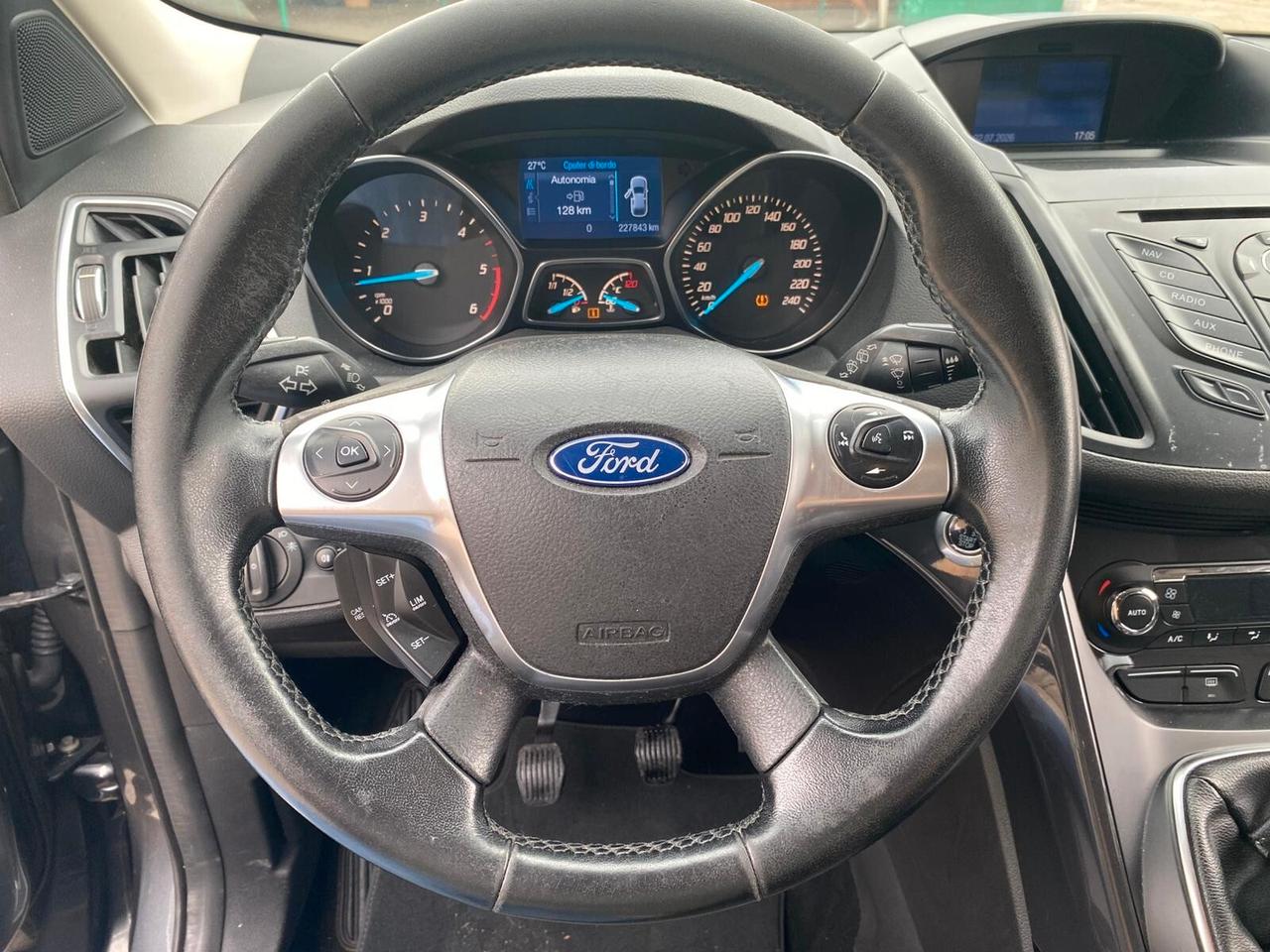Ford Kuga 2.0 TDCI 120 CV full opt nuova 2015
