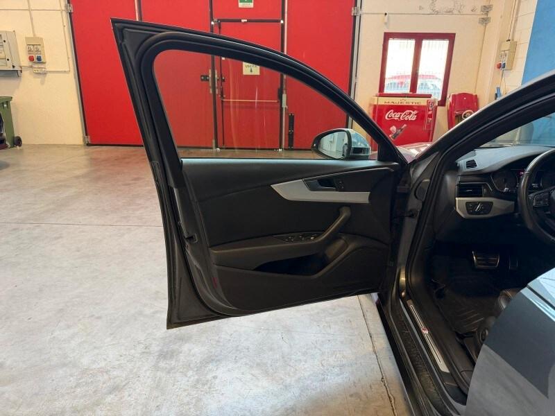 AUDI A4 5ª serie S4 Avant 3.0 TFSI quattro tip...