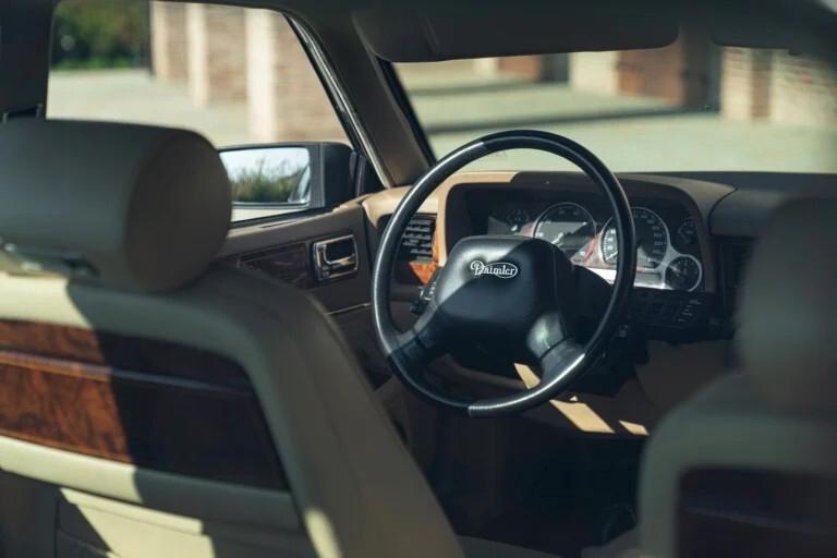 DAIMLER XJ 40 - JAG00075