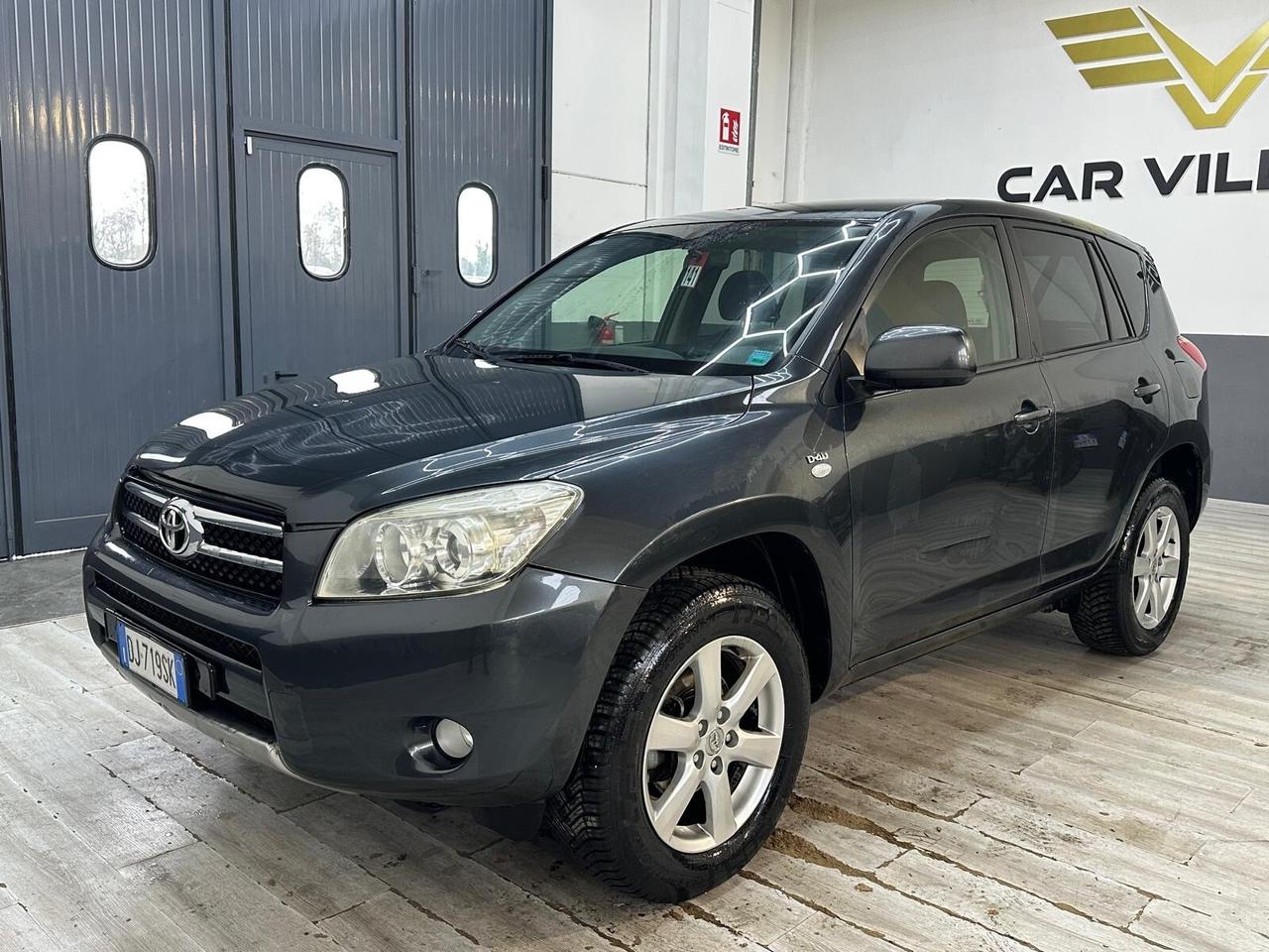 Toyota RAV 4 RAV4 2.2 D-4D 136 CV Luxury