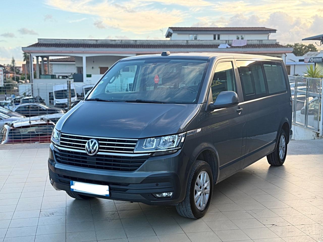 Volkswagen Caravelle 2.0 TDI 150CV DSG PC Cruise