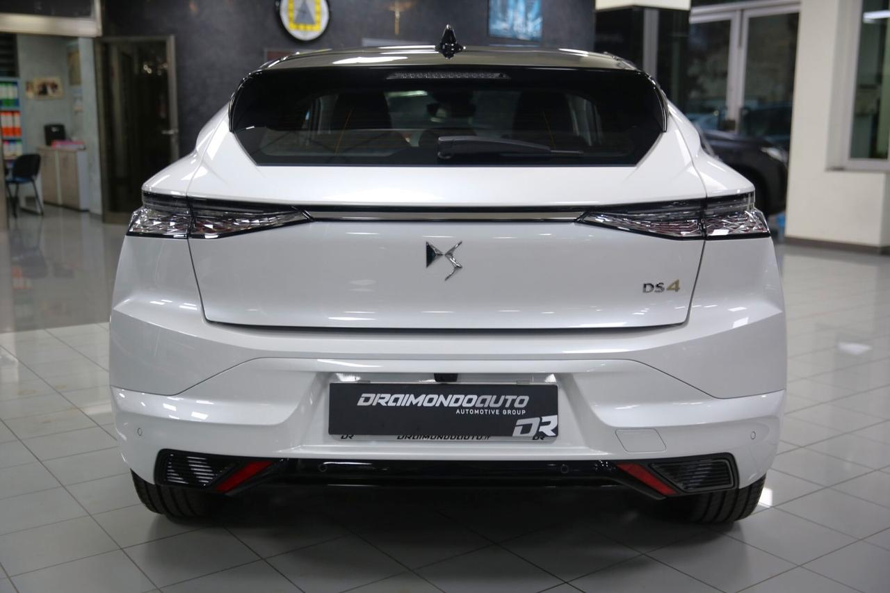 DS4 4 BlueHDi 130 cv Étoile Alcantara auto