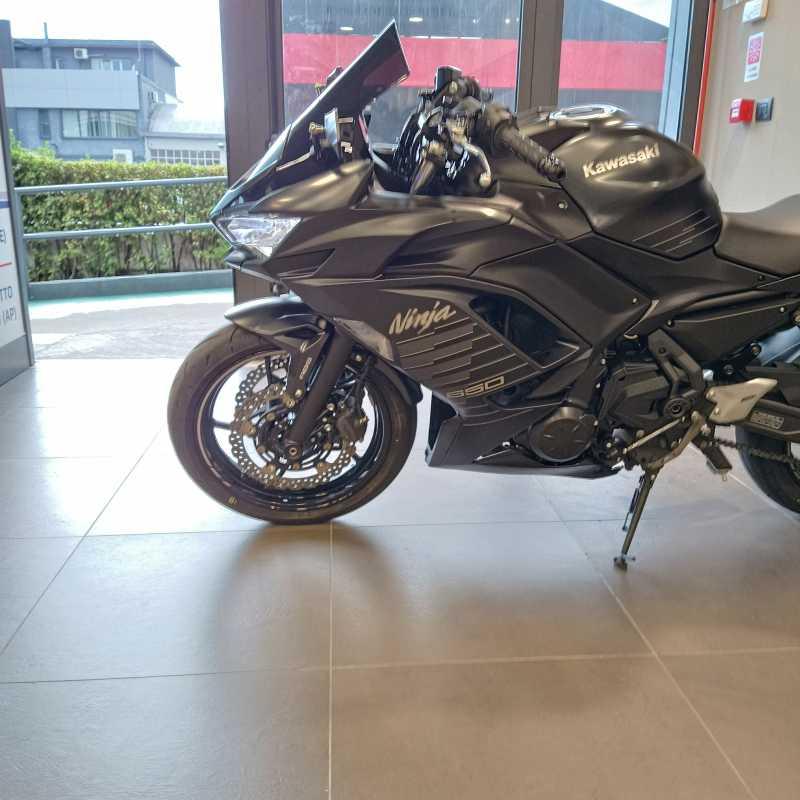 Kawasaki Ninja 650 - 2025