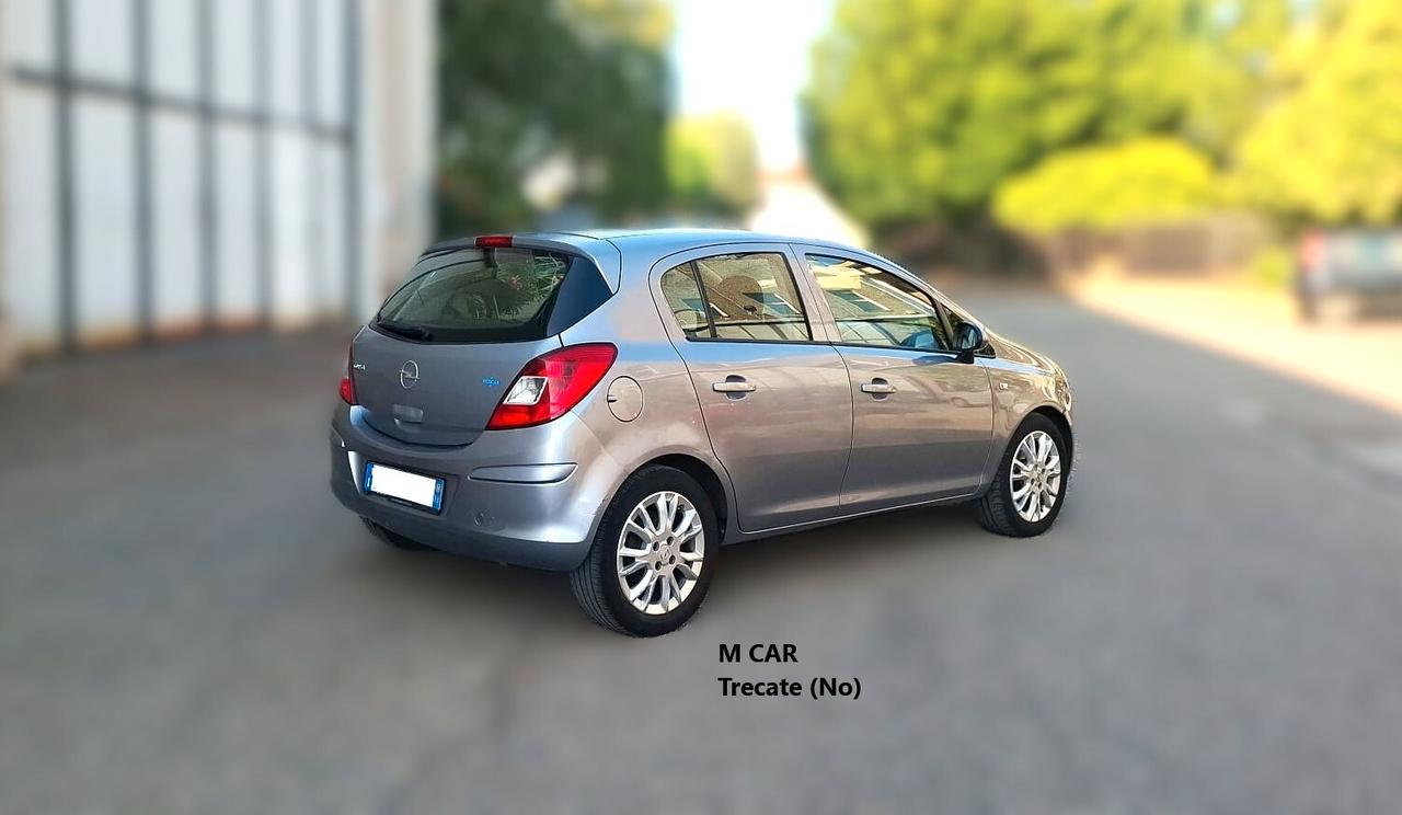 Opel Corsa 1.2 5 porte Cosmo
