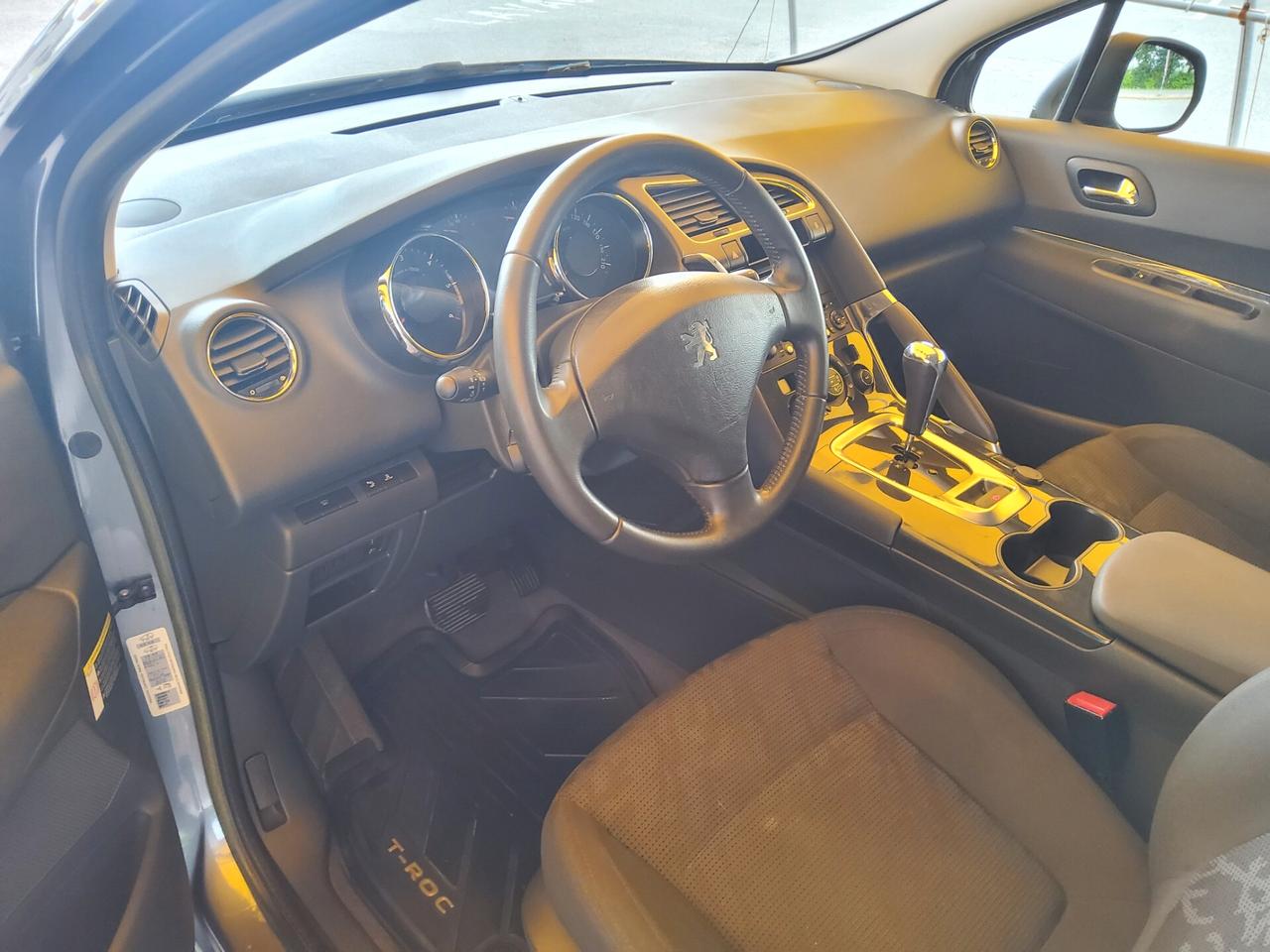 Peugeot 3008 1.6 e-HDi 112CV cambio robotizzato Stop&Start Active