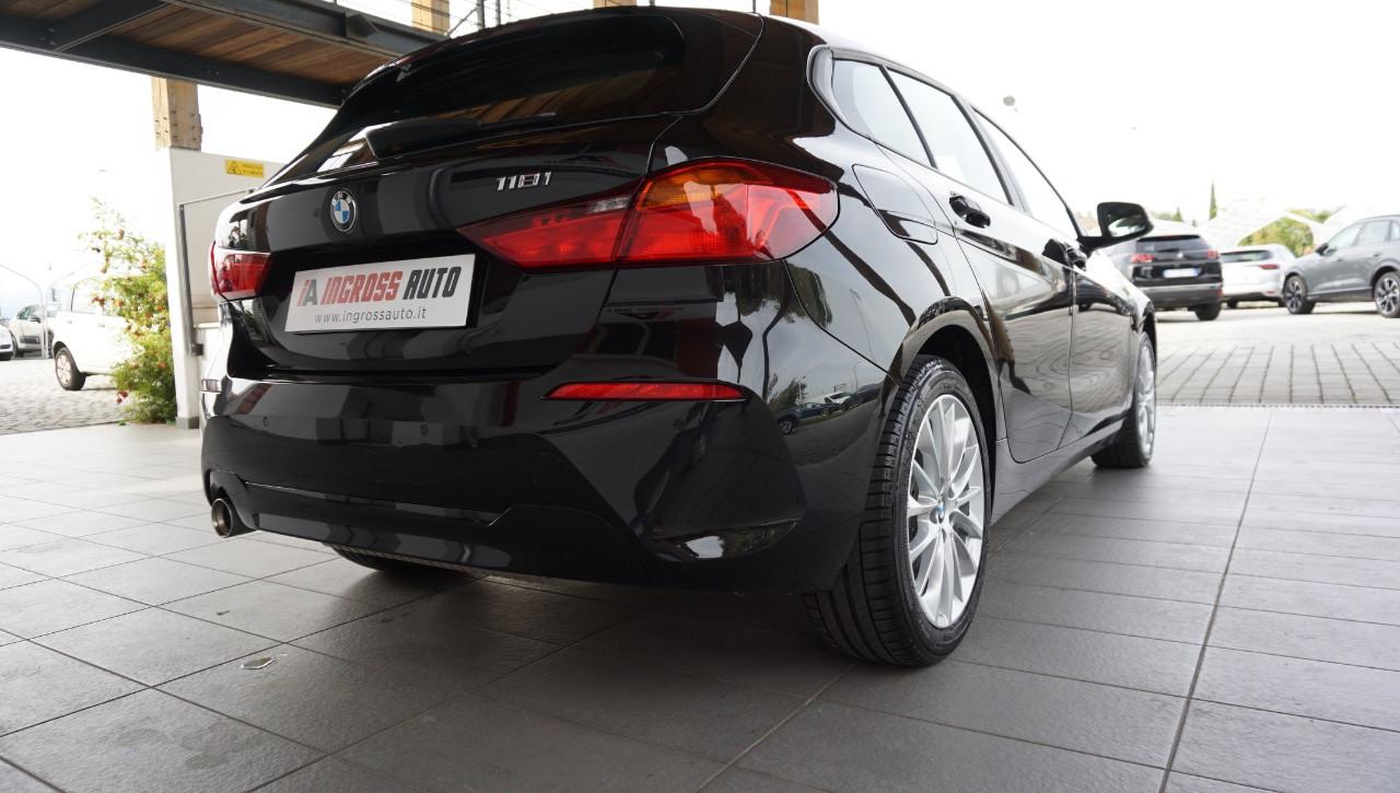 BMW 118 i Business Advantage 140cv auto