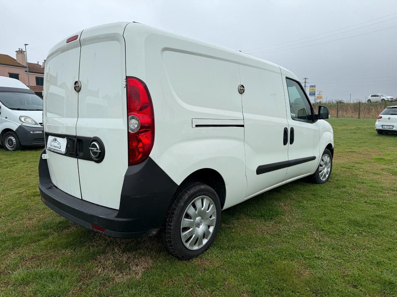 Opel Combo 1.6 CDTi 95CV PL-TN PASSO LUNGO