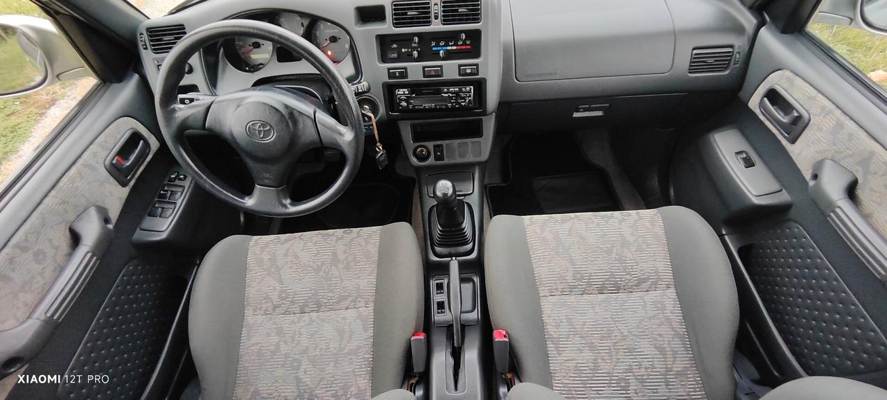 Toyota RAV 4 2.000cc (IMPIANTO METANO)