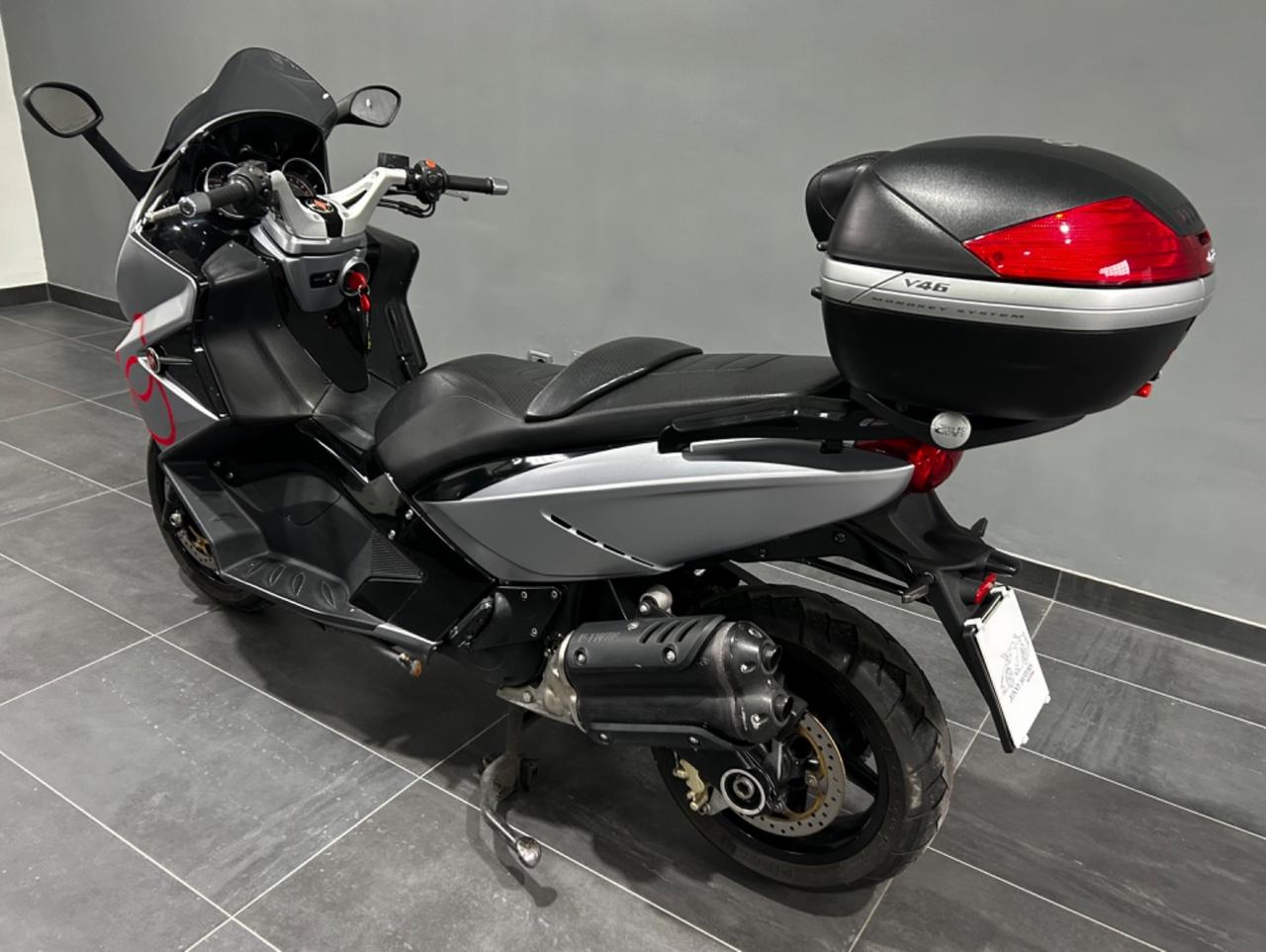 Gilera GP800 - 2011