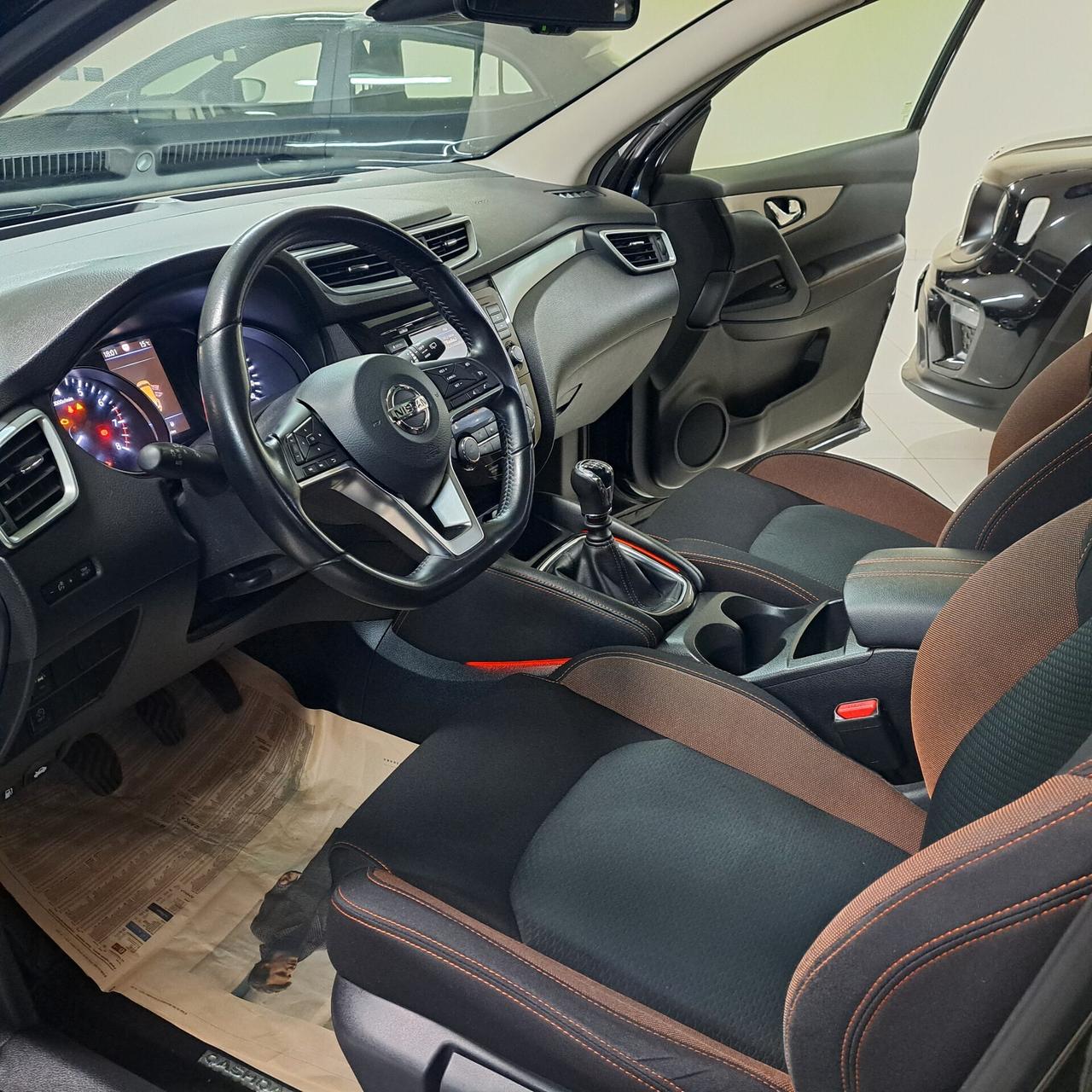 Nissan Qashqai 1.3 DIG-T 140 CV Business