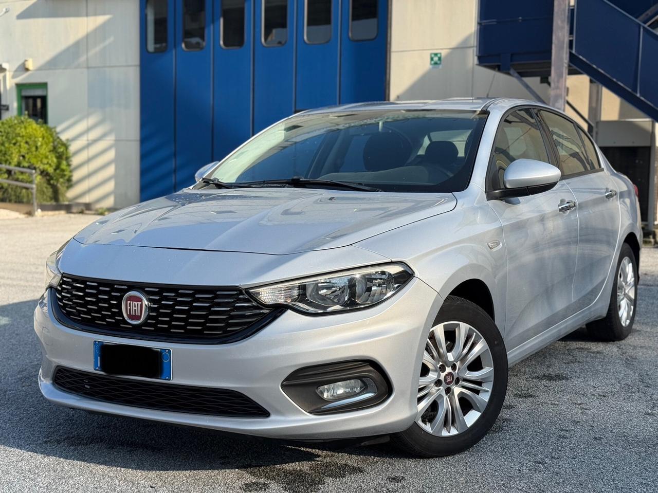 Fiat Tipo 1.4 benzina Lounge con soli 30.000 km
