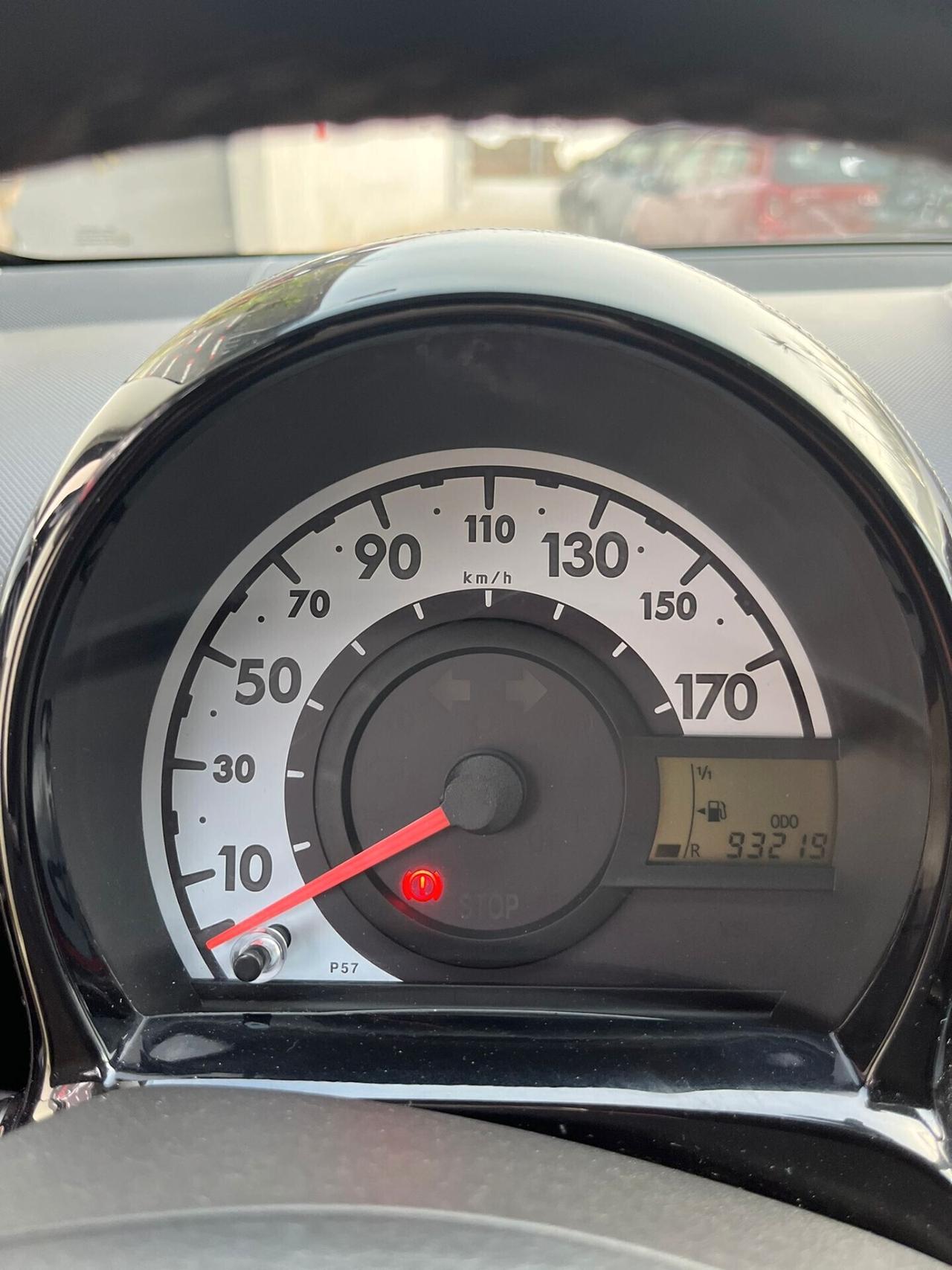 Toyota Aygo 1.0 12V VVT-i 5 porte Active Connect