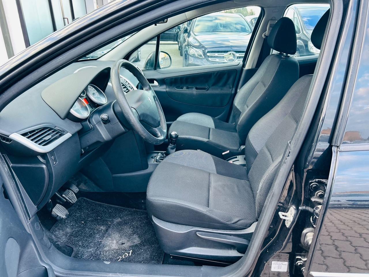 Peugeot 207 1.4 HDi 70CV FAP 5p. XS