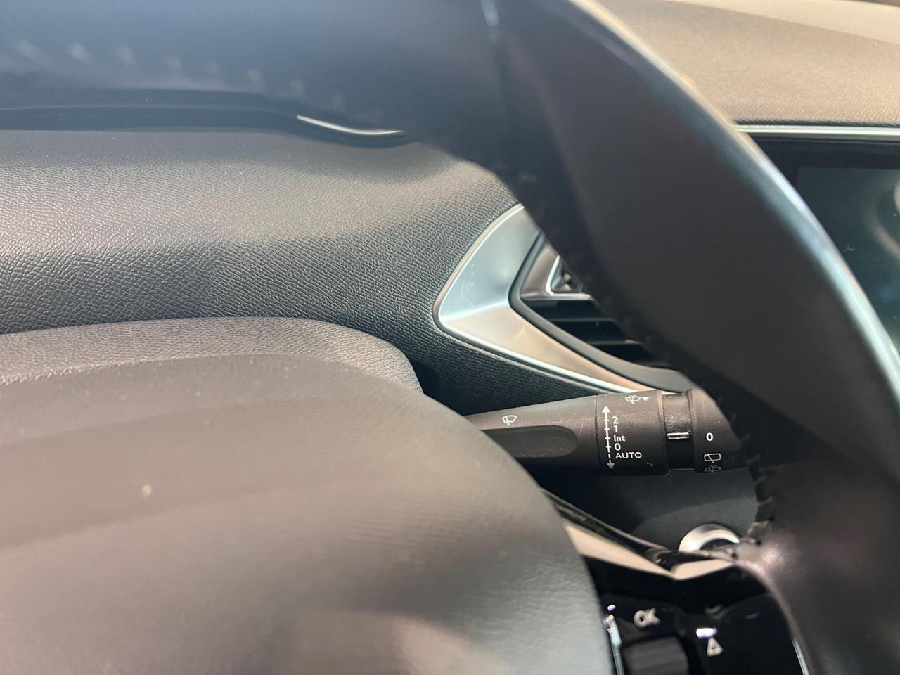 PEUGEOT 308 II 2018 5p 1.2 puretech Allure s&s 130cv - CINGHIA FATTA!