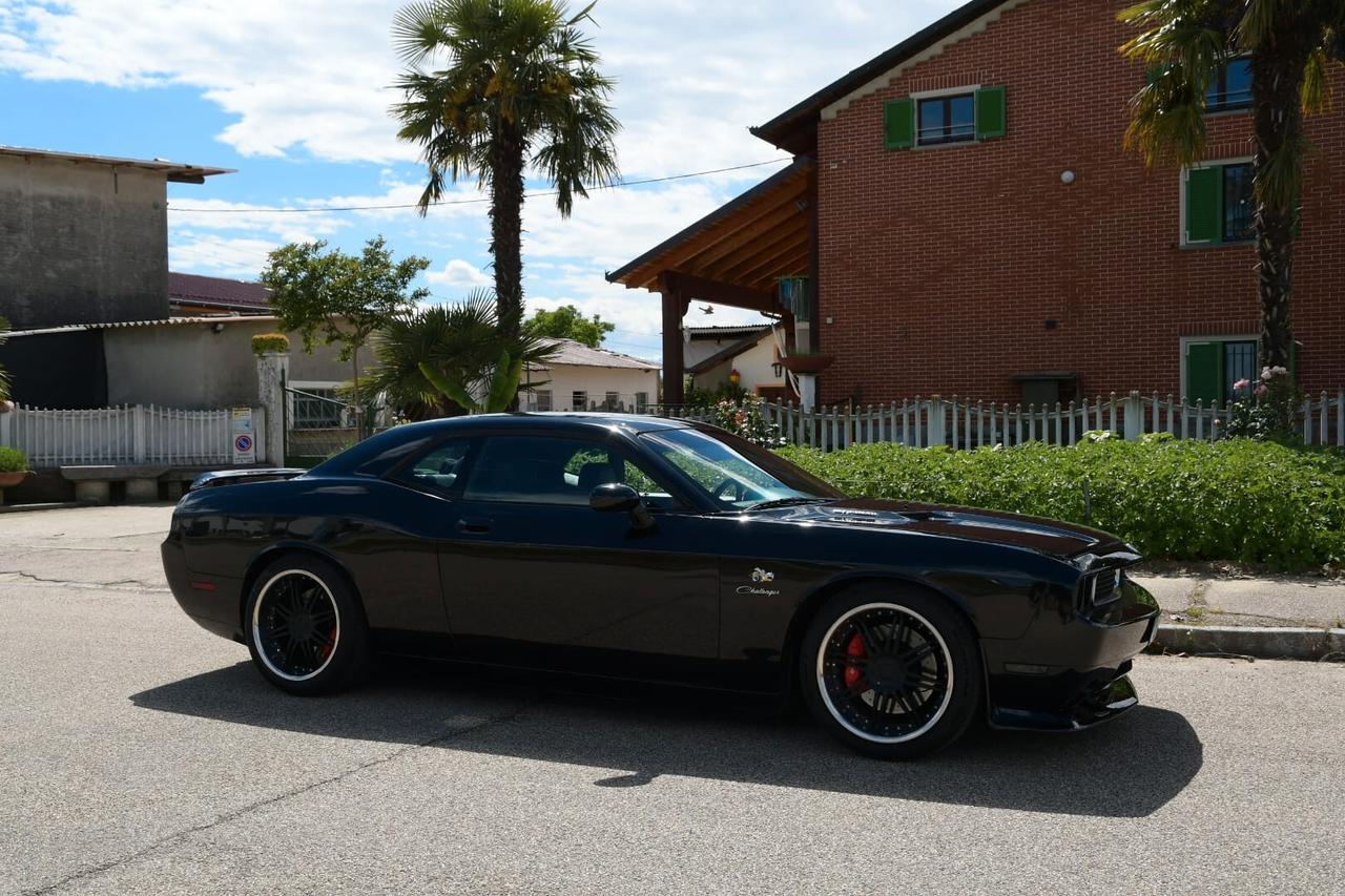 Dodge Challenger SRT-8 2009
