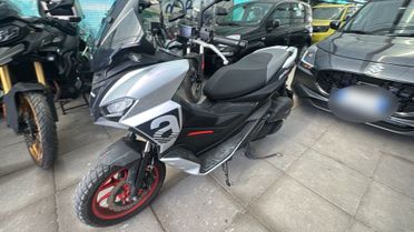Aprilia SR GT 125 del 2023 USATO