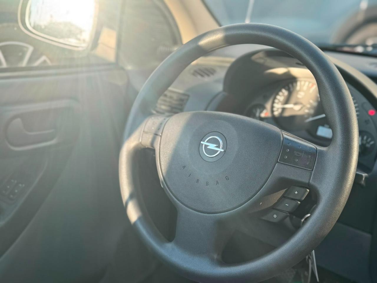 Opel Corsa 1.0i 12V cat 3 porte