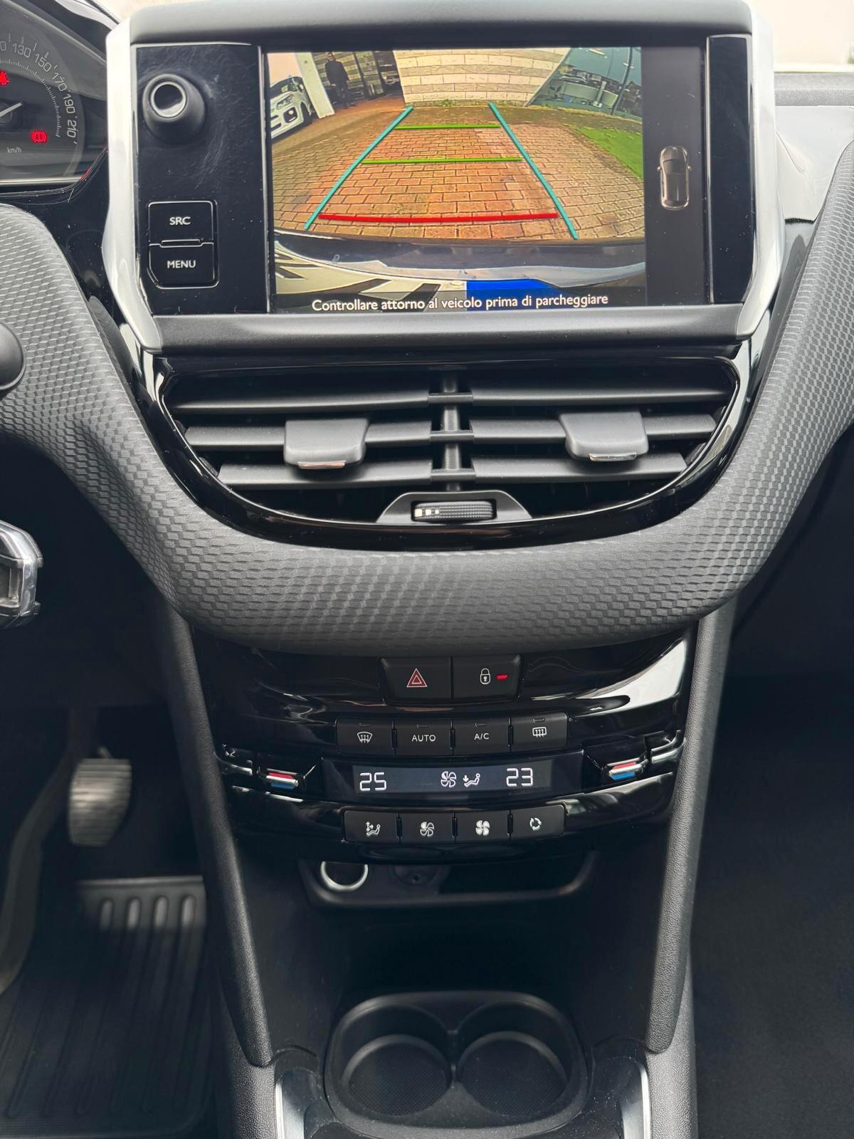 Peugeot 208 PureTech 82 5 porte Allure