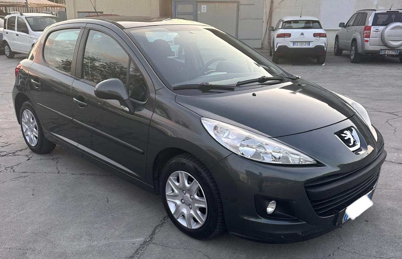 Peugeot 207 1.4 HDi 70CV 5p. Active 2011