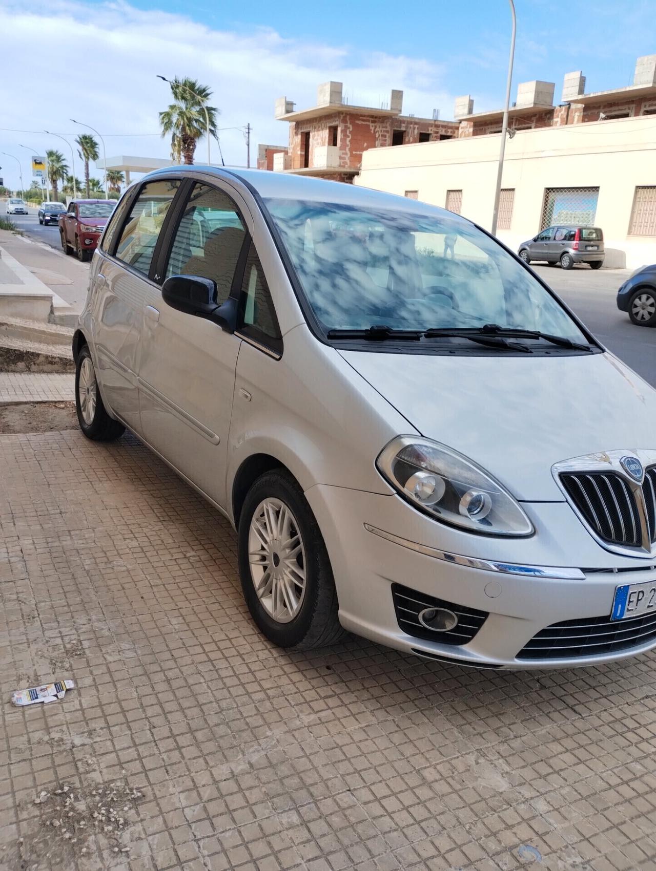 Lancia MUSA 1.3 Mjt 95 CV Gold
